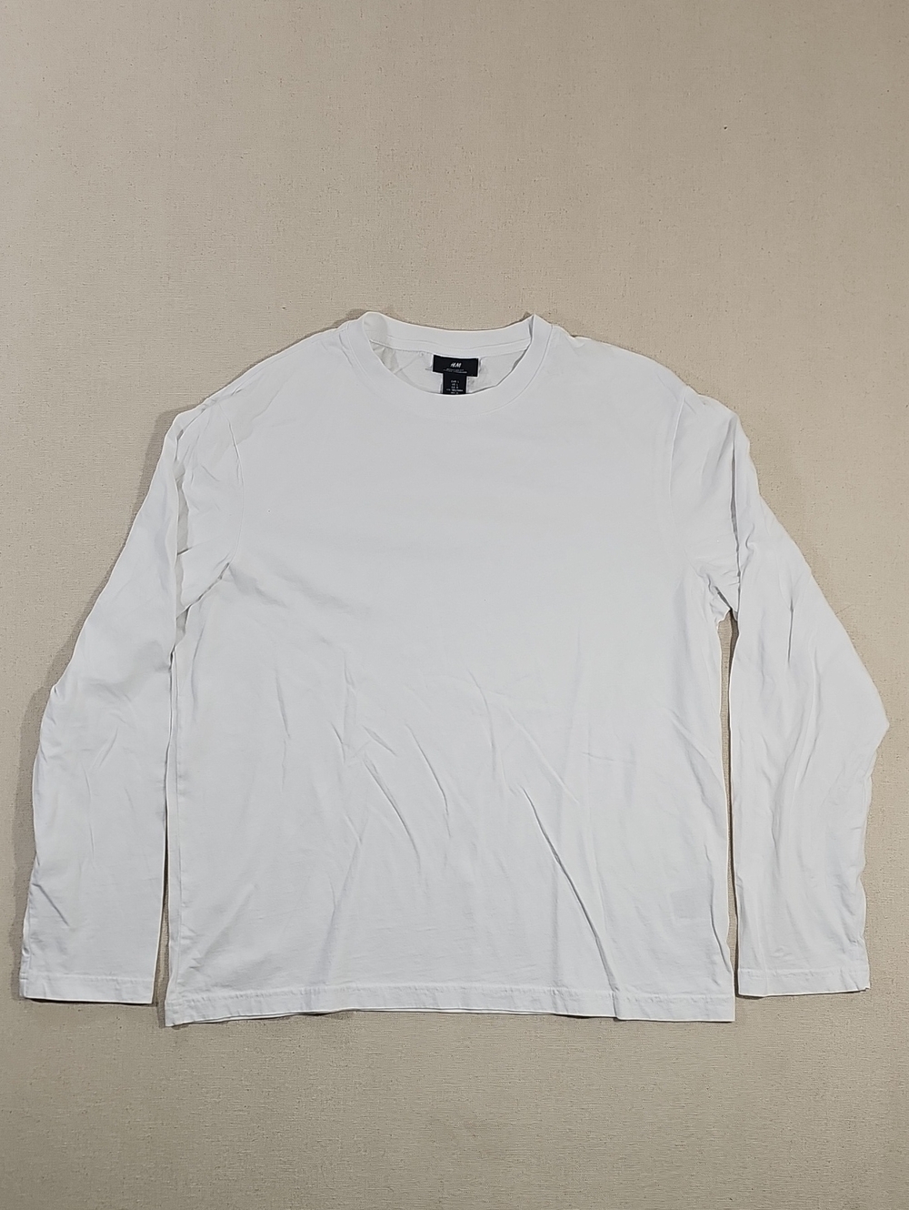H&M White Long-Sleeve Crewneck Tee